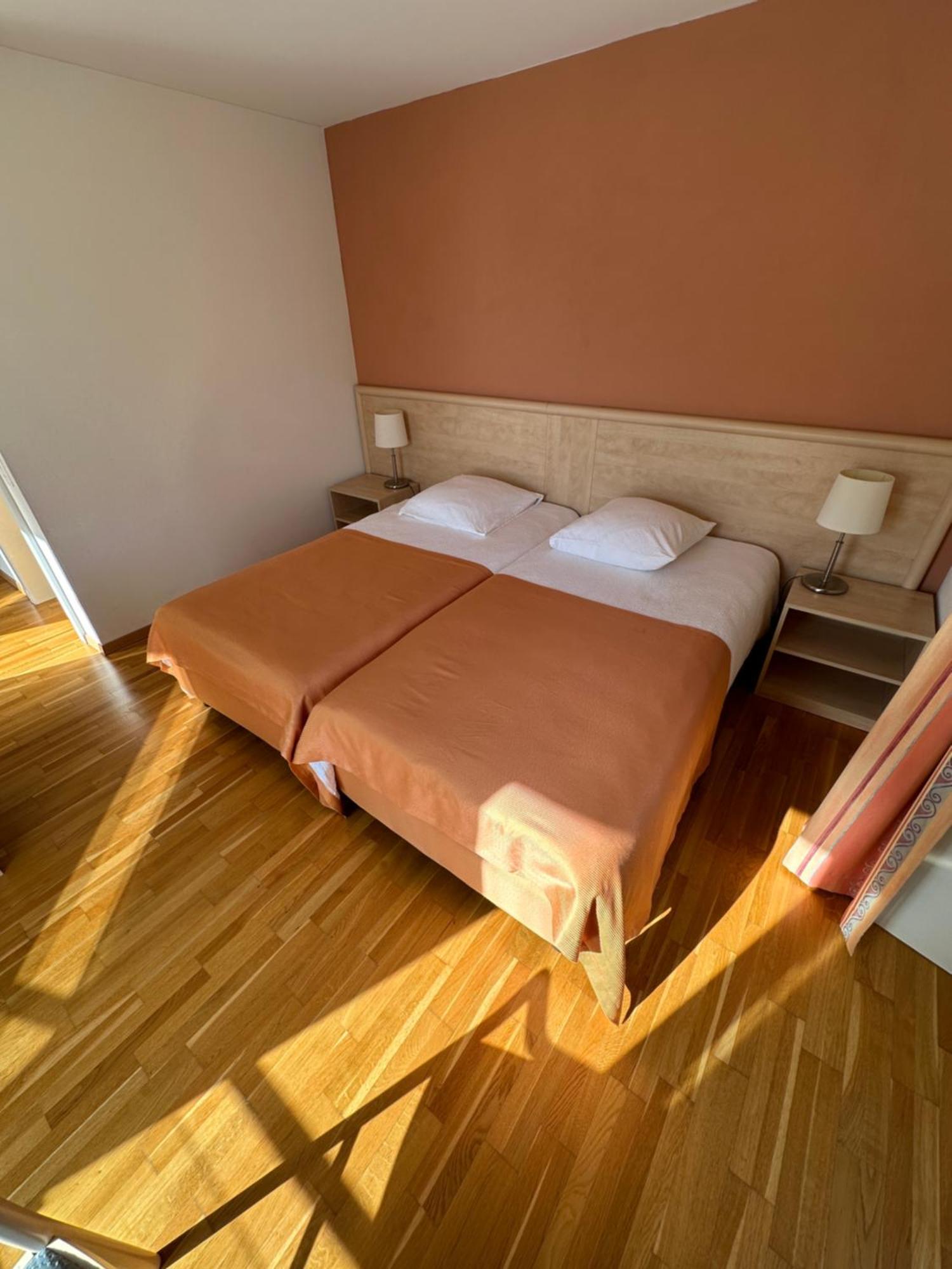 Auberge Aux Deux Sapins Монрише Экстерьер фото