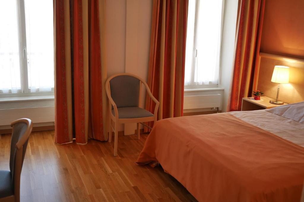 Auberge Aux Deux Sapins Монрише Номер фото